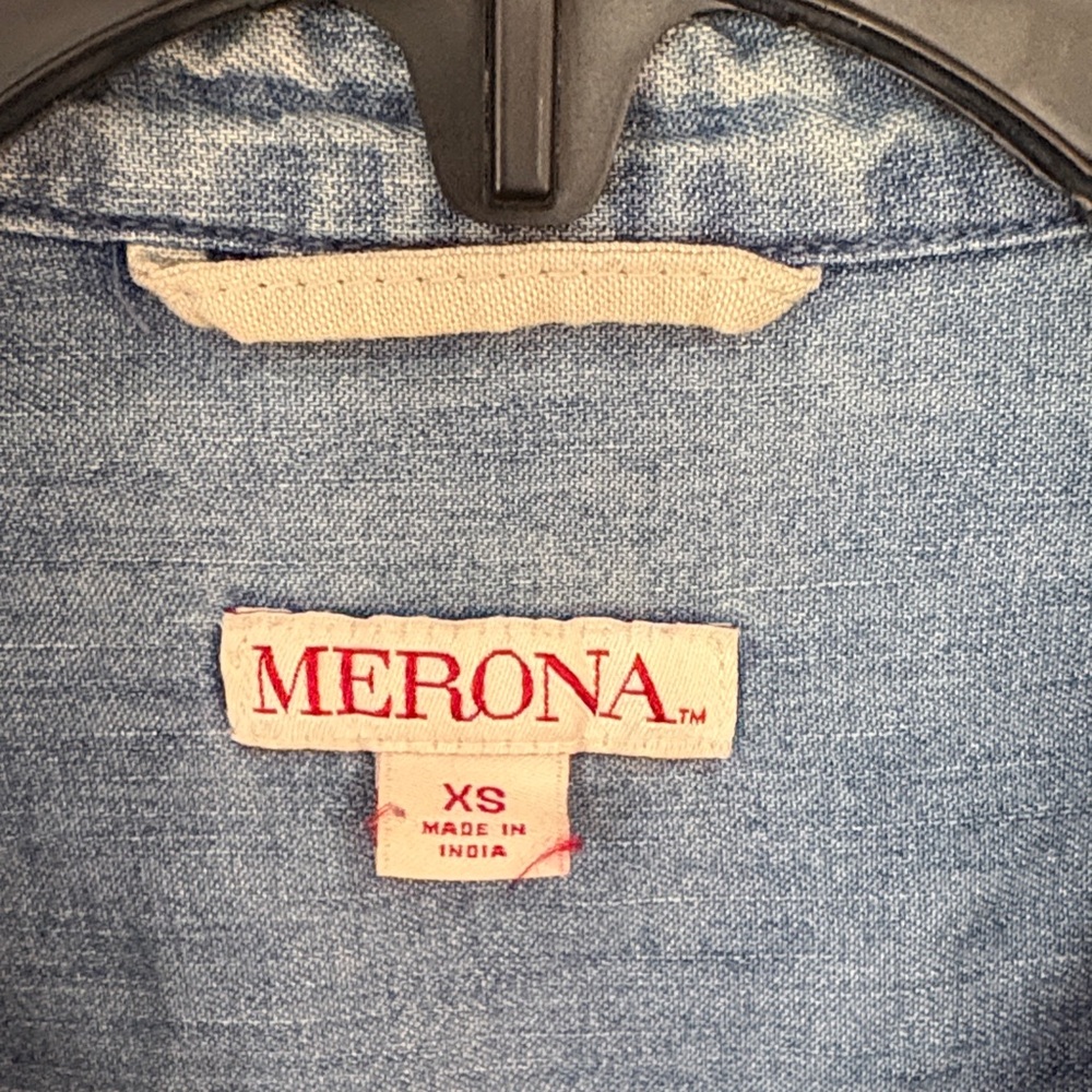 🪷Merona Washed Denim Button-Down Shirt XS - Picture 2 of 4